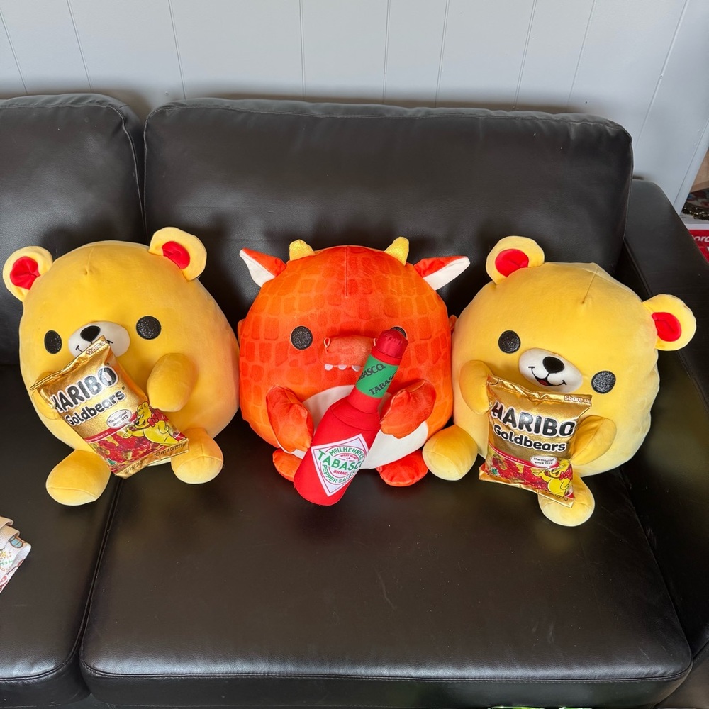 Zuru Snackles Tabasco Felix the Dragon and Nancy Haribro Bears